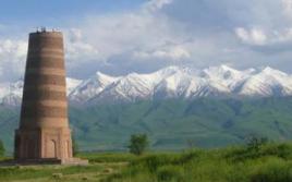 Красоты Киргизии: музей петроглифов, термальные источники и высокогорные пастбища «джайлоо